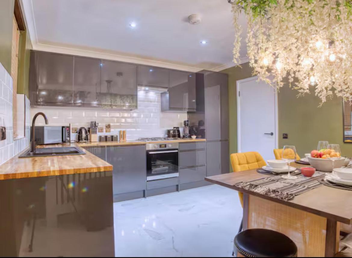 Villa The Zen Den With Hot Tub And Garden Londres Exterior foto